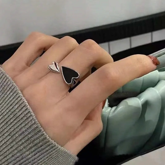 New Trendy Two-color Black Heart Rings For Women